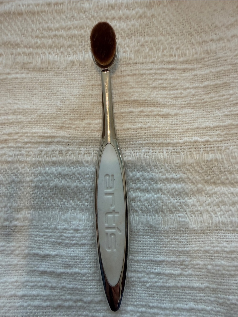 Silver Makeup Brush Set, Set of 4, Mixed Use & Brands, VGUC - Picture 4 of 6